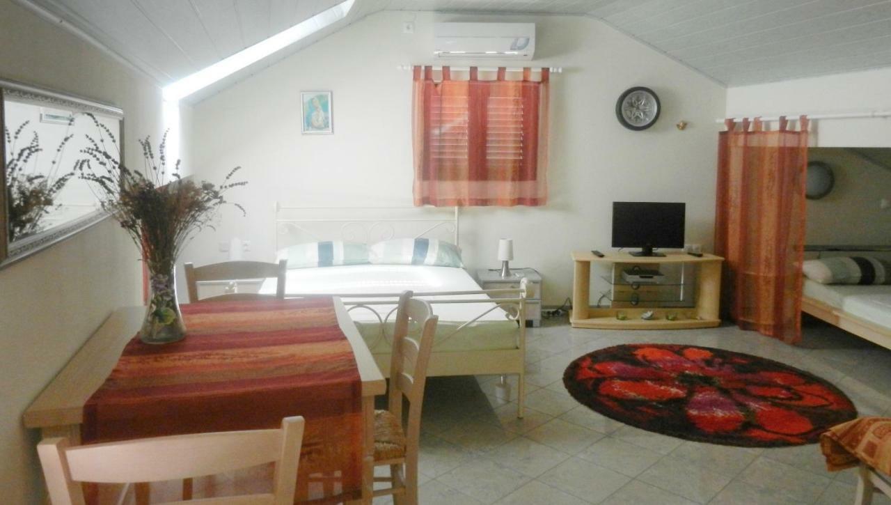Apartments Jozefina Crikvenica Kültér fotó